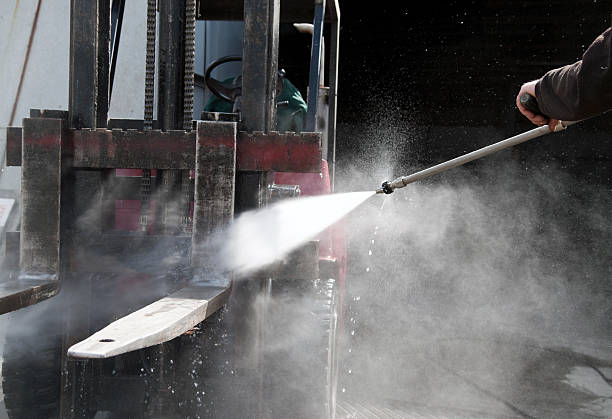 Best Affordable Power Washing  in West Ishpeng, MI