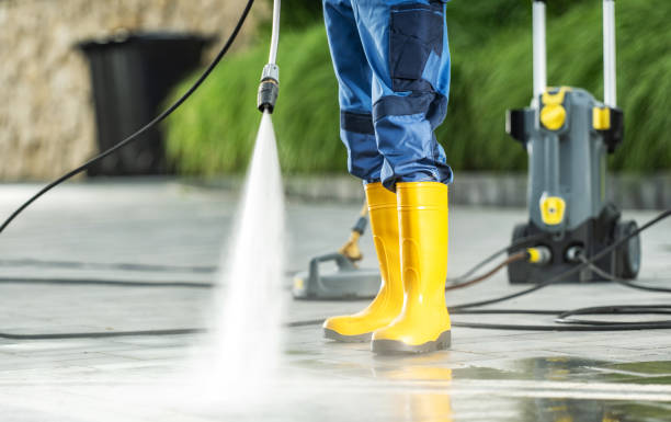 Best Fence Pressure Washing  in West Ishpeng, MI